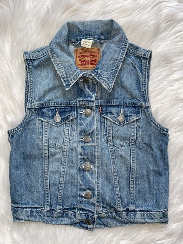 ジャケット・アウター LEVIS VINTAGE CLOTHING BLACK DENIM VEST Shrunken '90s Western Trucker Jacket - Dark Wash | Levi's® US