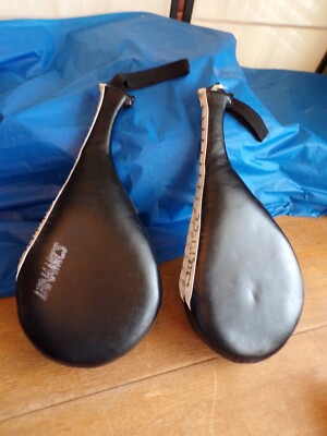 2 Dynamics Karate/Taekwondo/Martial Arts Black Double Hand Paddle Clapper Pads