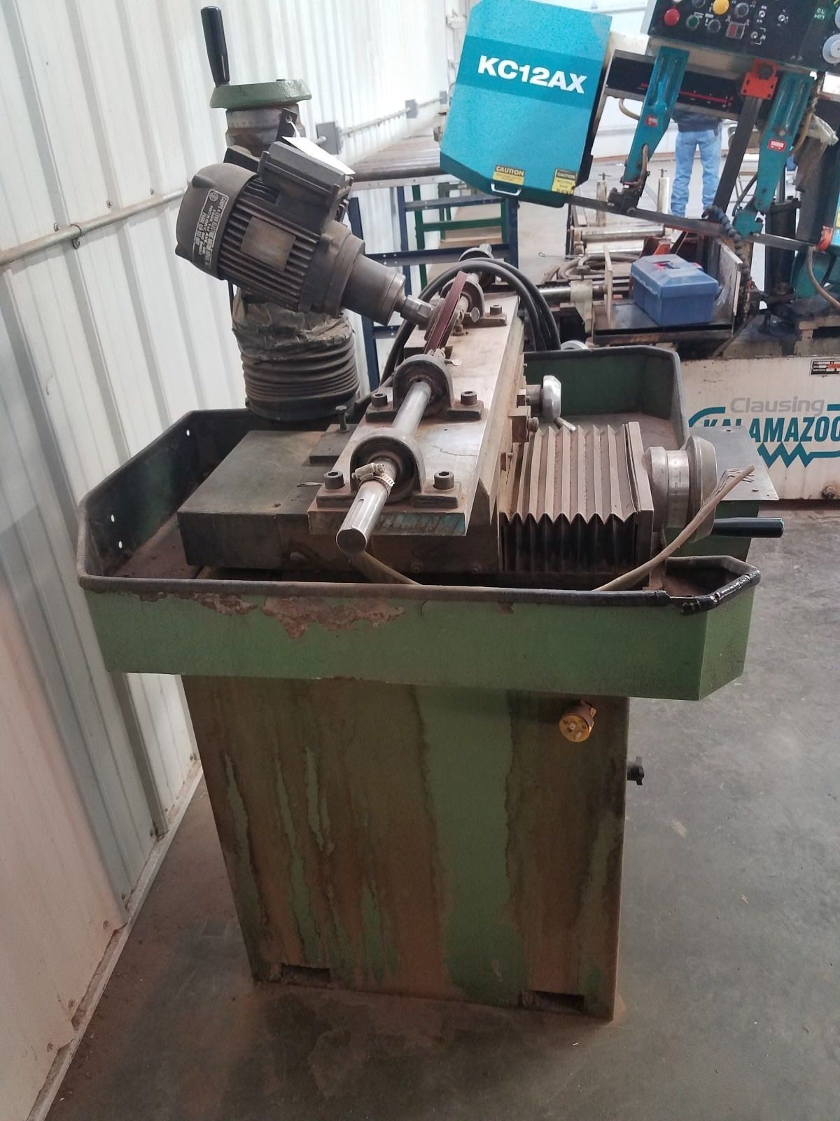 UTMA Model # LC-25F Matr. MO154 Tool and Cutter Grinder