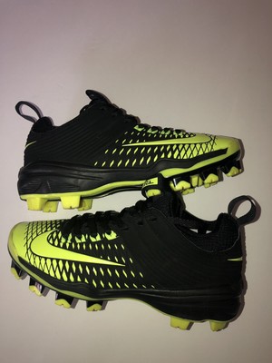 mike trout cleats youth