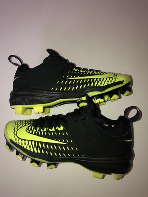 yellow youth baseball cleats