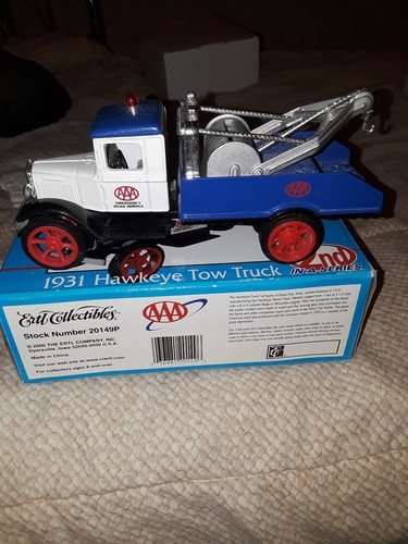 2000 Ertl collectibles banks