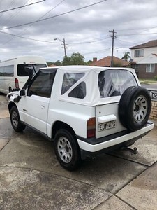 Soft top suzuki vitara