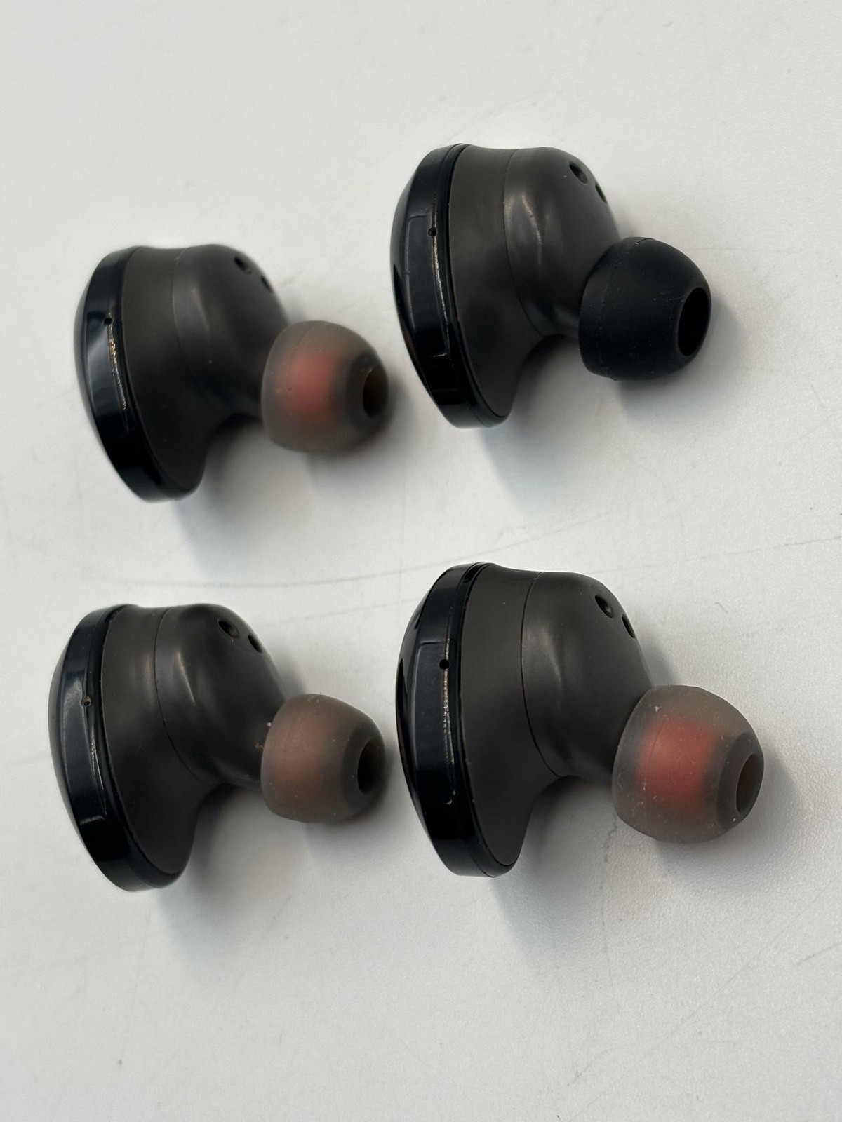 JBL TUNE 120TWS In EarBUDS ONLY (NO POWER) (Right side ONLY) (Lot of 4)
