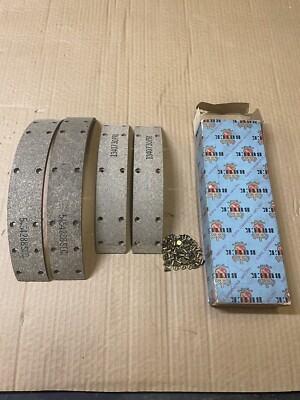 NOS Original Buick Brake Lining Set 1340730PRI & 5454288SEC OEM Box