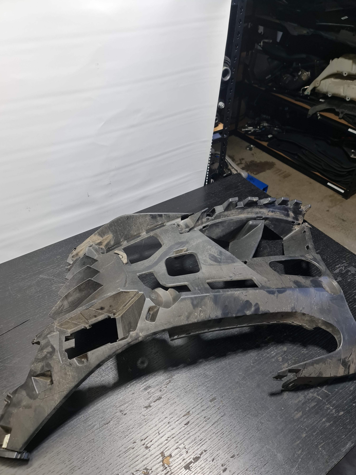 0 Bmw M4 G82 Front Left Bumper Retainer Frame Bracket 51118069415 image 2