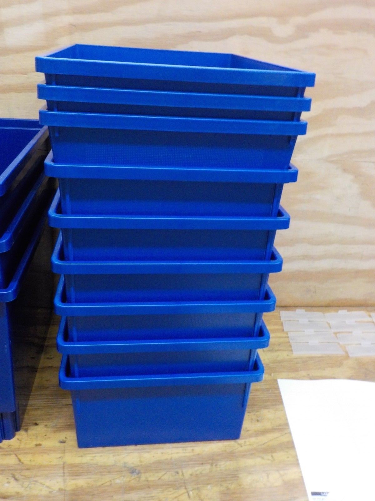 StorSystemUSA CE2103 12 Tray Class Act Tower 'Slim Line' Metal Cart