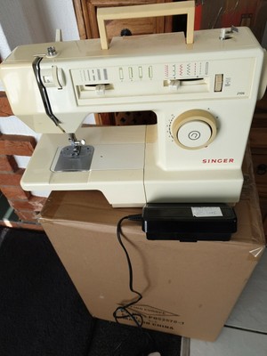 Singer Sewing Machine