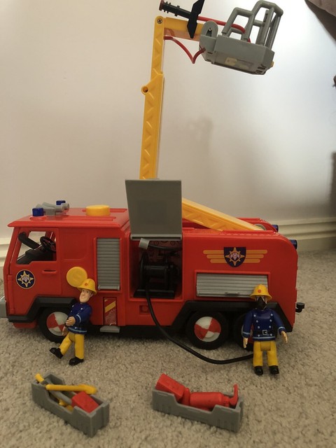 fireman sam jupiter 2.0 with 2 figures
