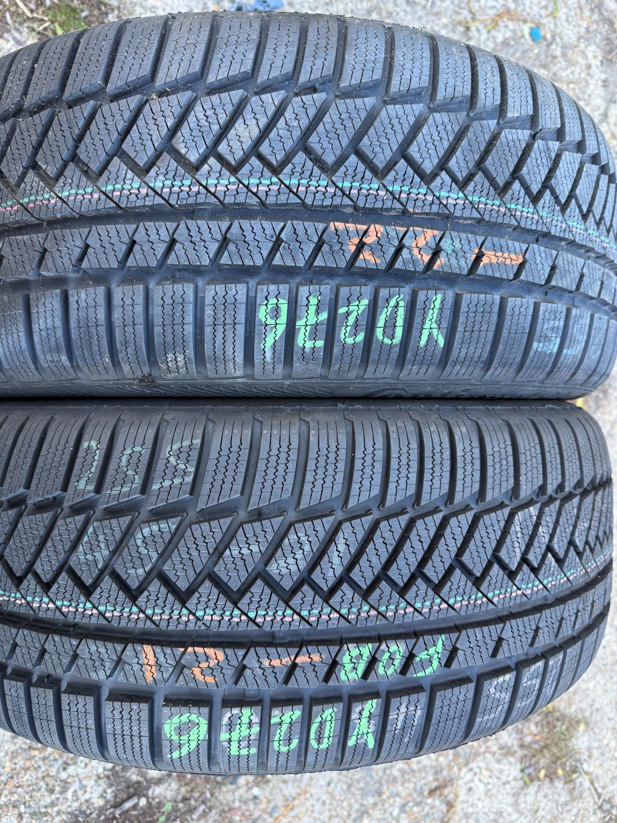 New 255 45 20 Continental, Winter, M+S, 101T, x1 Tyre (F1_tyres) FOB YD276