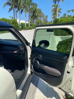 image 9 of interior