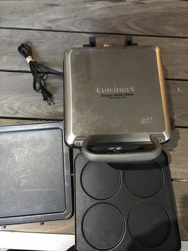e　Cuisinart WAF-300 Belgian waf300_sd_open_dlf.jpg