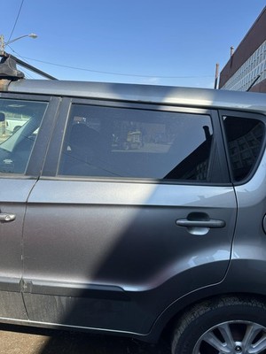 10 11 12 13 KIA SOUL Rear Door Window Glass Driver Left