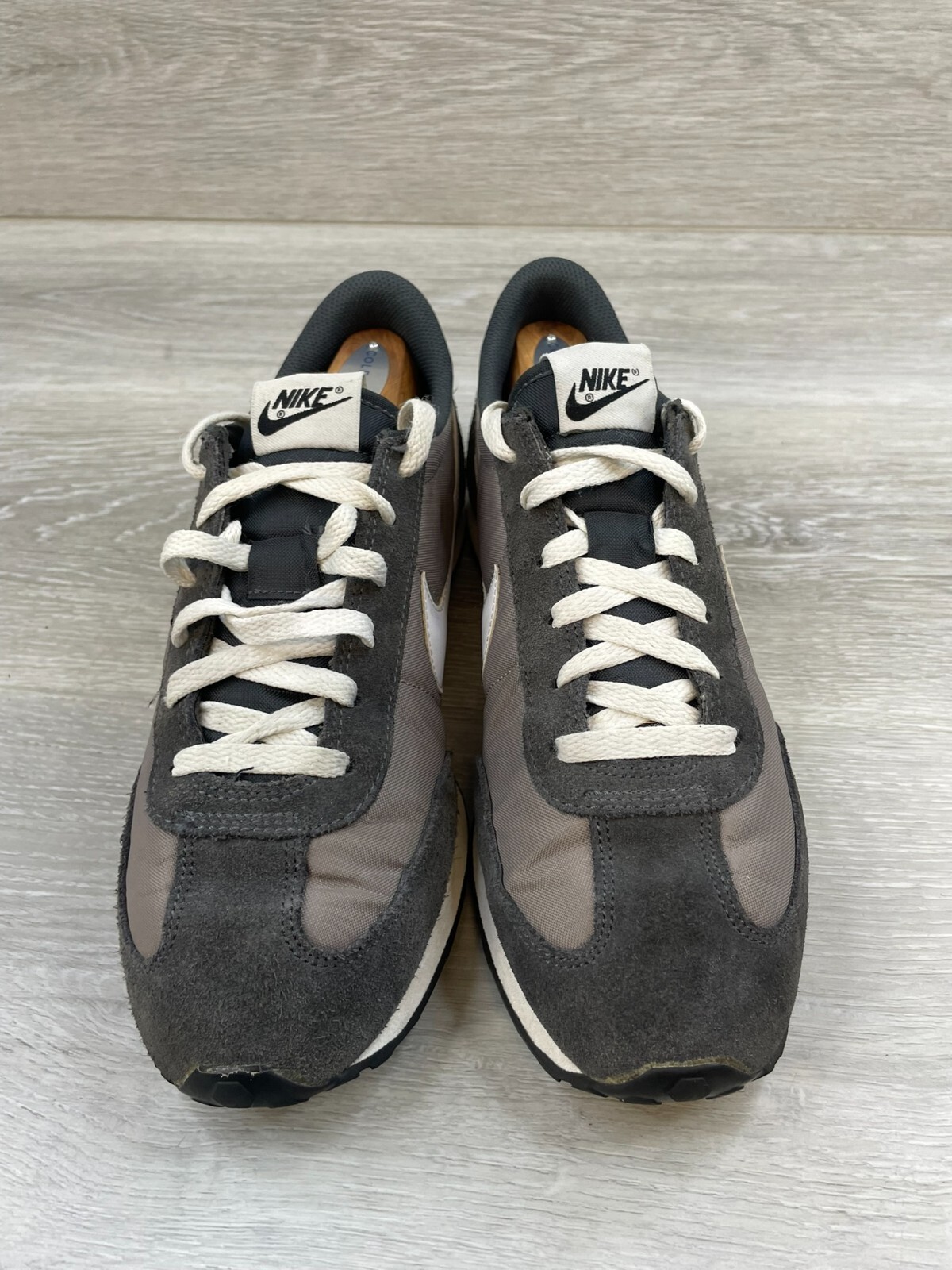 nike mach runner grey