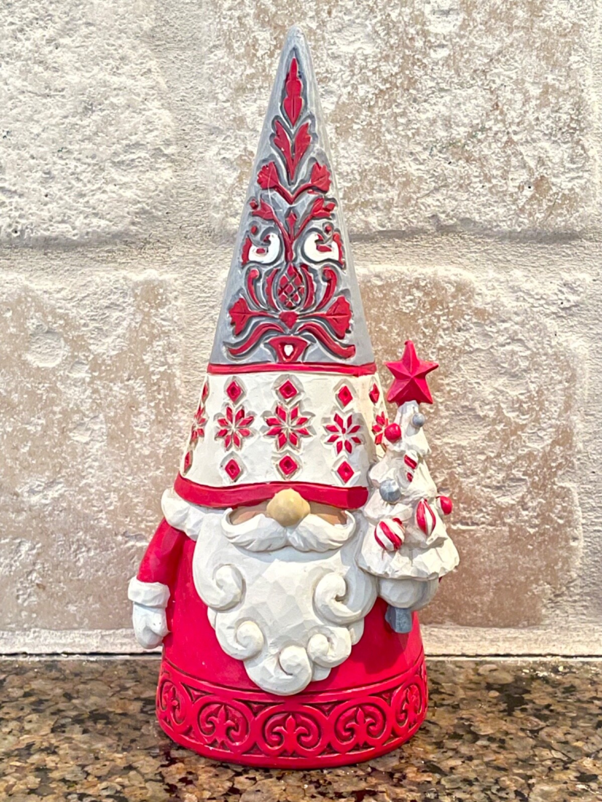 JIM SHORE HEARTWOOD CREEK NORDIC GNOME WITH CHRISTMAS TREE