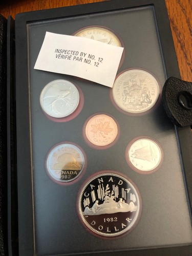 1982 Canada Double Dollar Proof Set in w/ Bison Dollar in Orignal Box