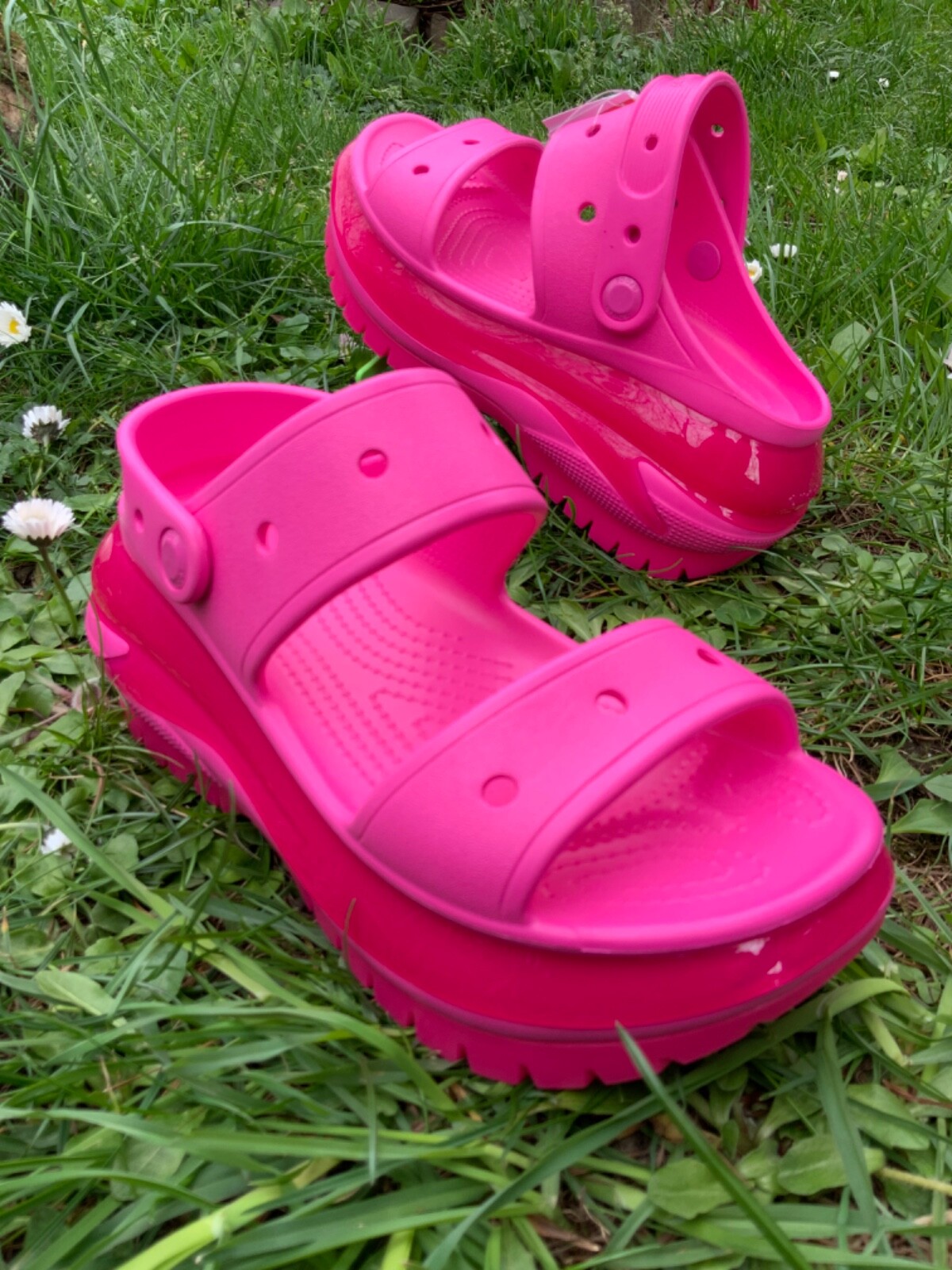 CROCS MEGA CRUSH PLATFORM SANDAL JUICE W 7 US / 37-38 EUR/ 5