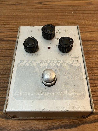 【Electro Harmonix】 Big Muff Civil War Electro-Harmonix Sovtek Civil War Big Muff - Made in Russia!