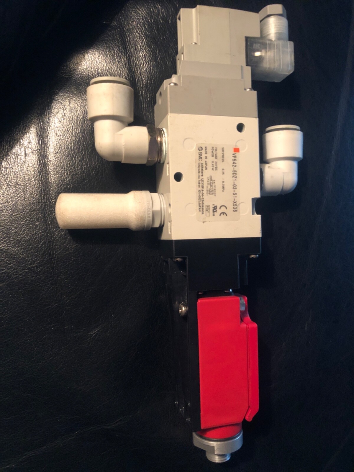 BRAND NEW🔴SMC UDX15F,4-14-1 Magnetventil + AB 440p-CDPB12R6