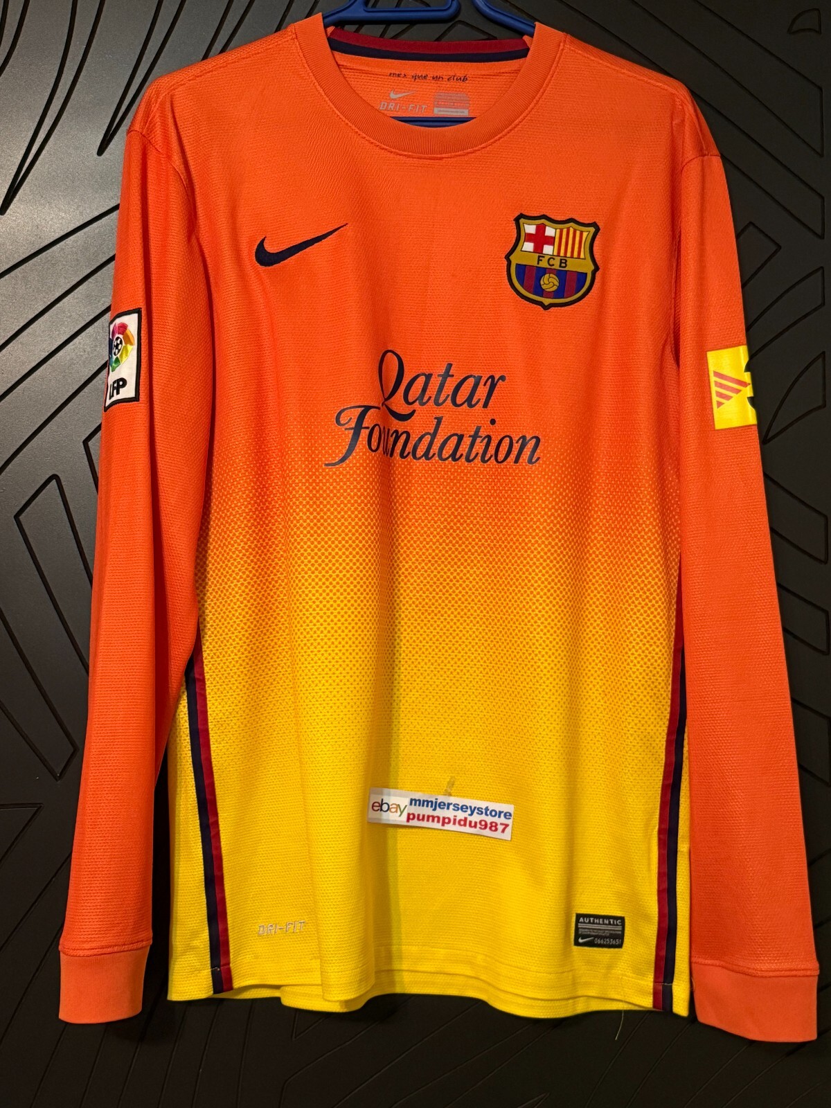 FC Barcelona Messi 10 イエローシャツ s-l1200.jpg