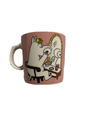 Arabia Finland Pink Coffee Cup Moomin Snorkmaiden Putting on Makeup 2015 