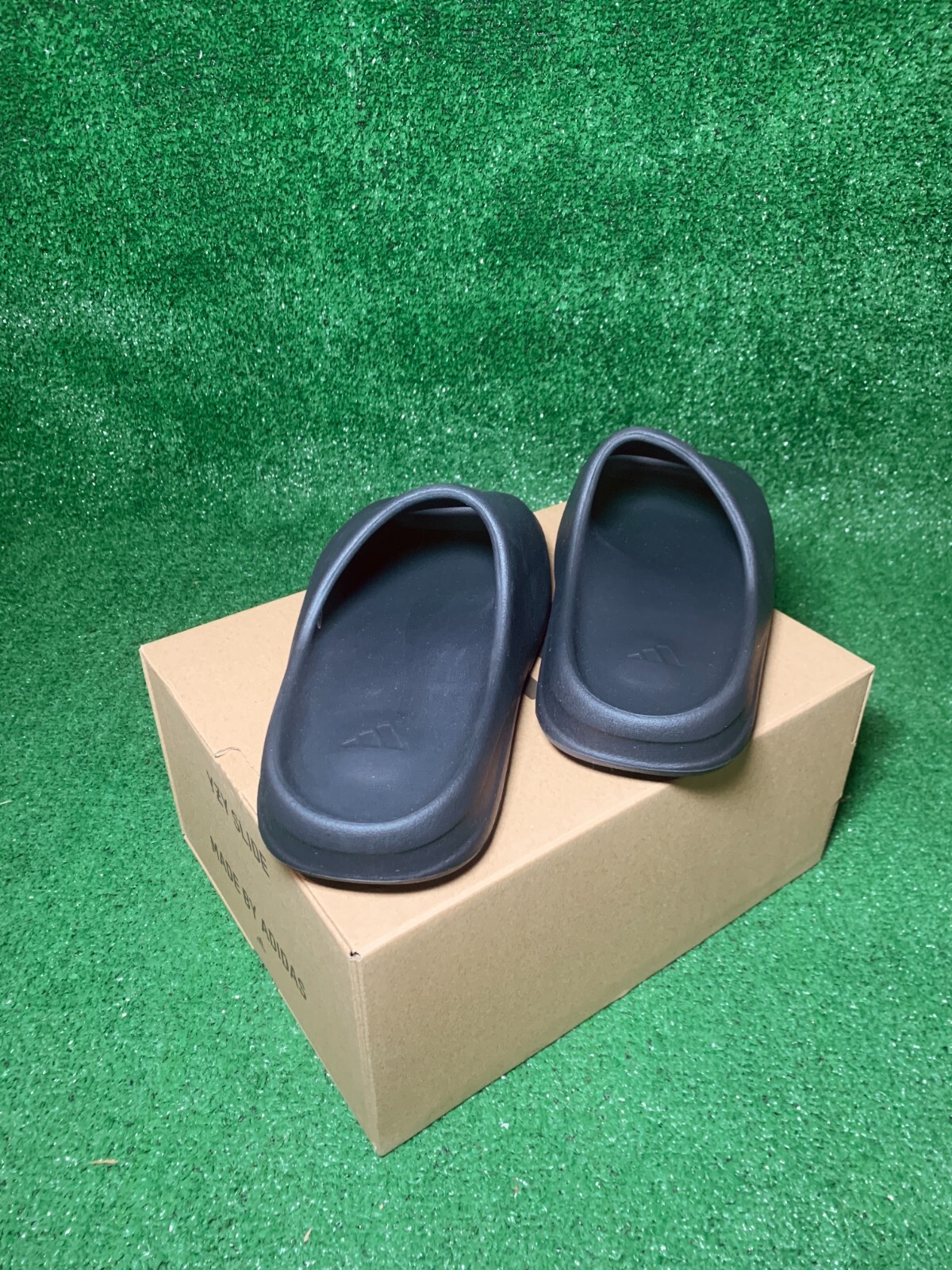 Pre-owned Yeezy Adidas  Slide "onyx" Mens Size 7-11 Brand In Onyx/onyx/onyx