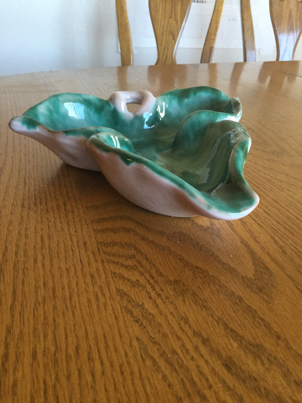 TERRA ROSE GREEN LEAF DISH Appears to be  STANGL - very nice!