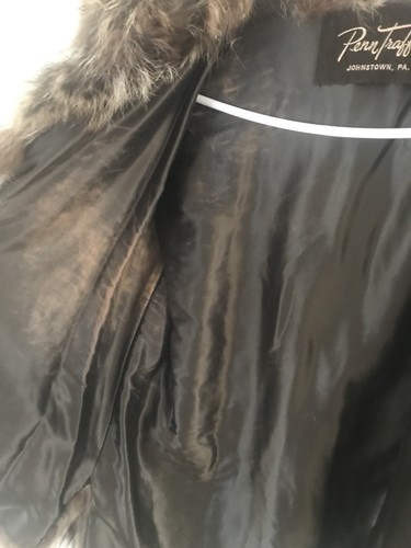 Vintage “Penn Traffic” Johnstown PA Fur Shawl Coat Size Small/Medium