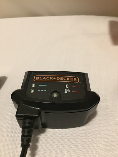 Black & Decker LSW20 20 Volt Lithium Cordless Leaf Blower - Crack In Tip