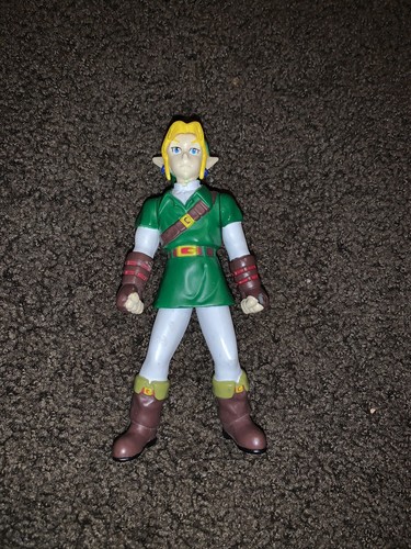 1998 ZELDA OCARINA OF TIME Action Figure LINK Nintendo N64