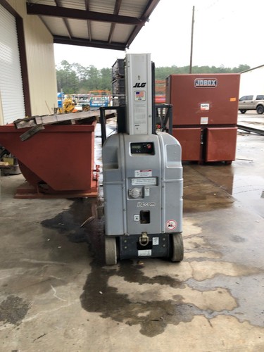 2012 JLG 20MVL Drivable One Man Lift Electric Scissor Lift Skyjack Genie GR20