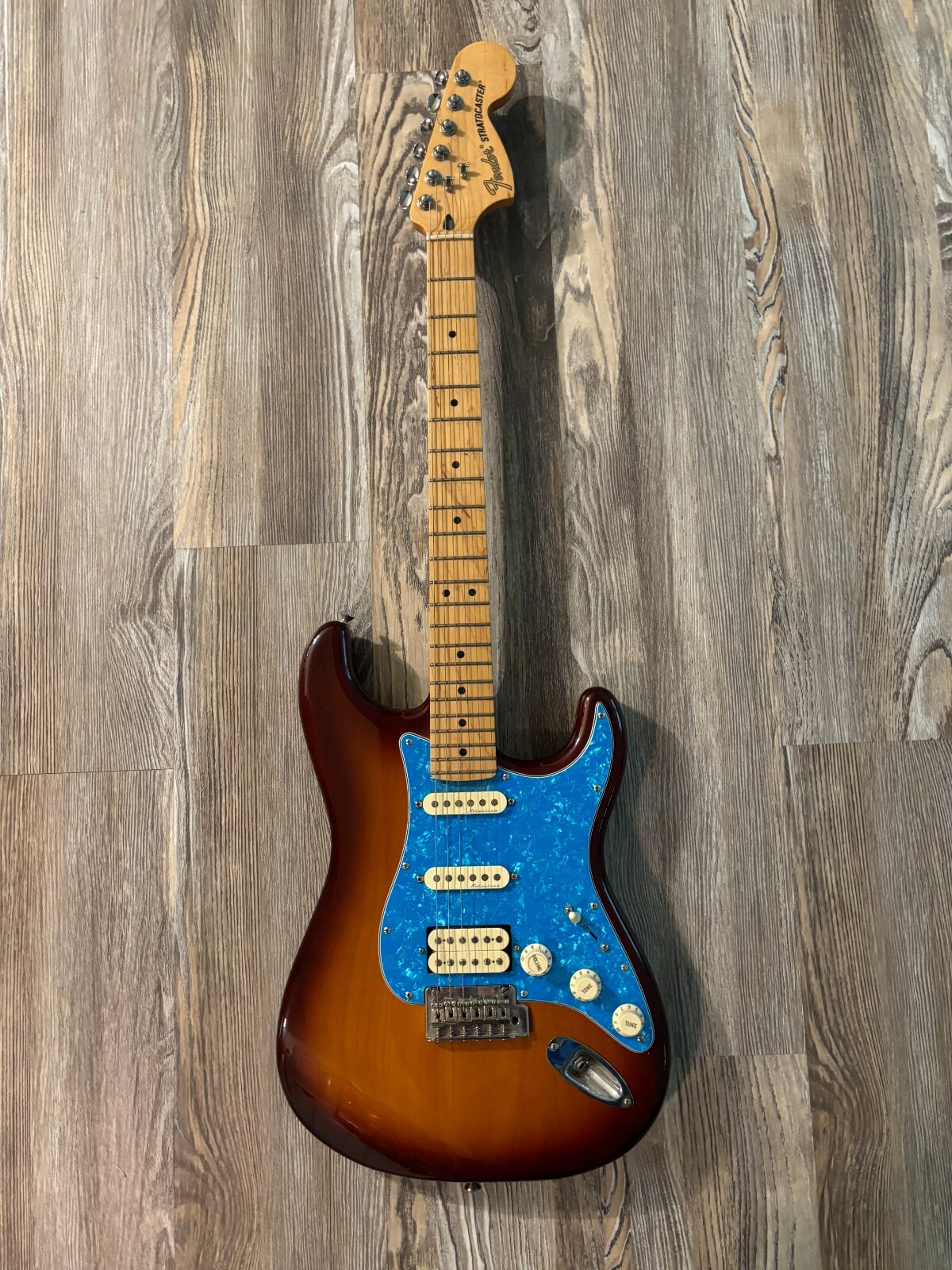 MSquier ストラト fender Amazon.com: Fender Squier Debut Series Stratocaster Electric