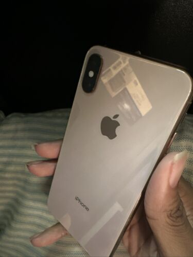 Apple iPhone XS 64GB 256GB - All Colors - Unlocked AT&T Apple iPhone XS 64GB 256GB - All Colors - Unlocked AT&T