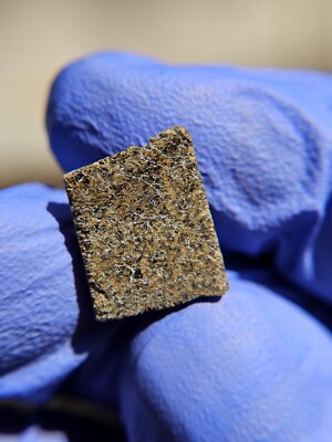 Meteorite**NWA 14607 Martian Shergottite**0.952 grams, PLANET MARS!!! RARE!!!