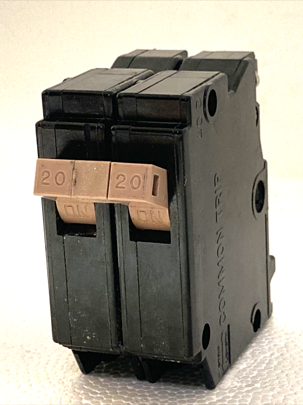 みっちー 　1001 Eaton Cutler Hammer 20A 2P Circuit Breaker CH220 metal foot FULL