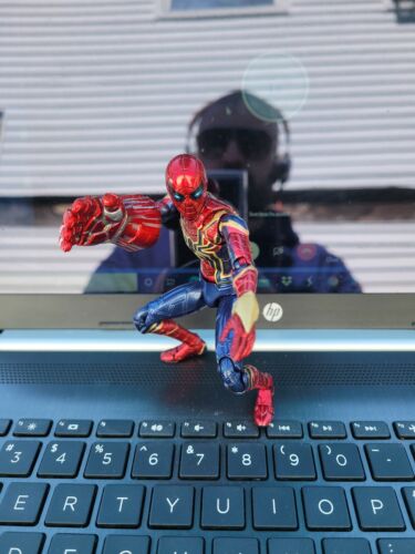MAFEX No 121 IRON SPIDER Avengers End Game Marvel Medicom MAFEX No 121 IRON SPIDER Avengers End Game Marvel Medicom