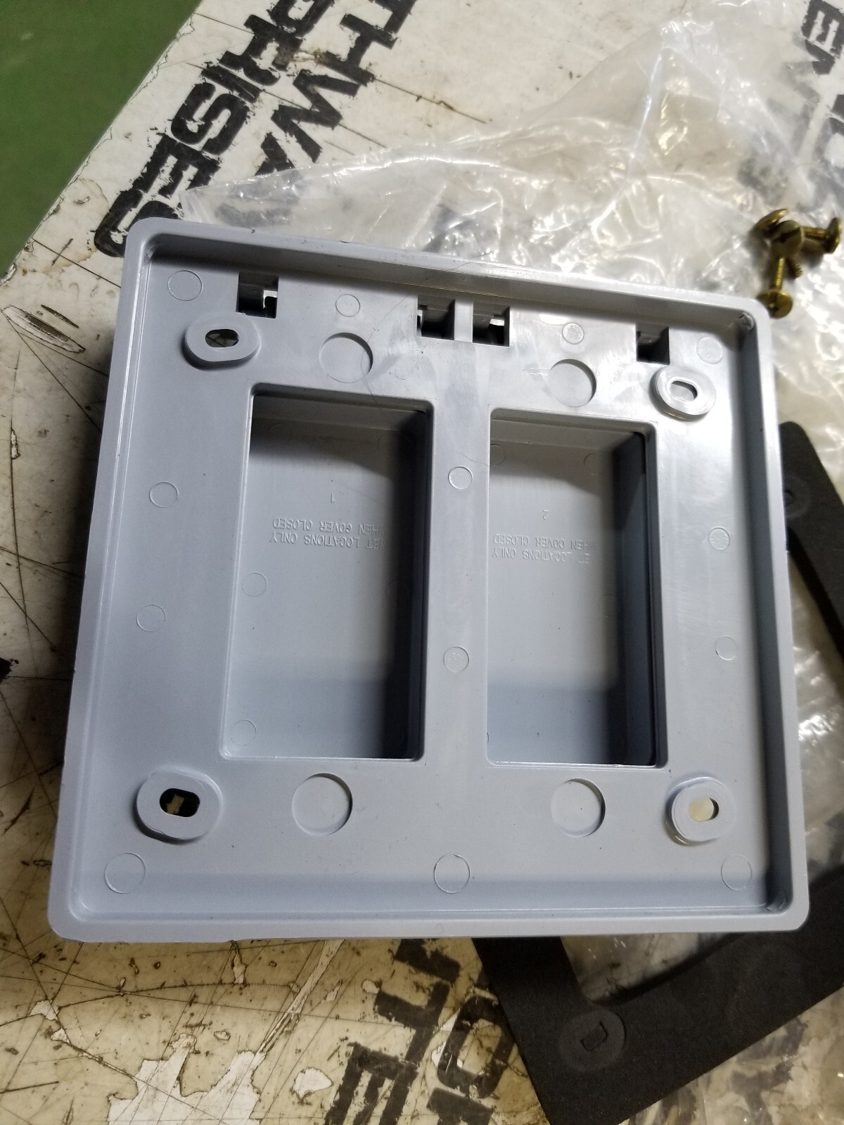 SCEPTER VSDD202 PVC WP DBL GANG COV. DBL DOOR DUP. REC. VSDD20-2 - Picture 2 of 5