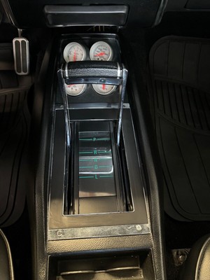 image 3 of interior
