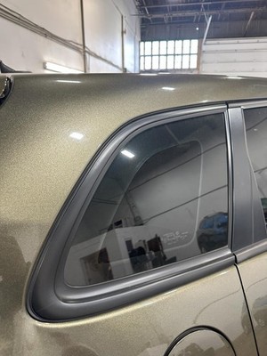 2014-2018 JEEP CHEROKEE Passenger Side Right Rear Passenger Quarter Window Glass
