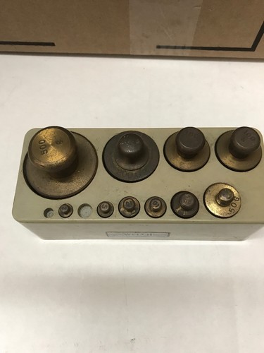 Vintage Welch Scientific Gram Weight Set In Case, 2 g to 500 g