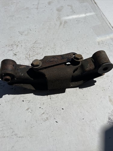 まっつん 73-78 DATSUN 240Z 260Z 280Z TRANSMISSION MOUNT AND CROSS