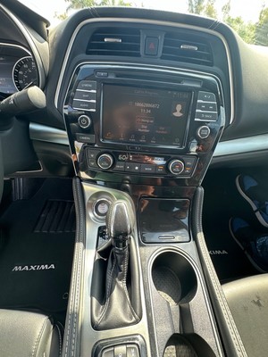 image 5 of interior