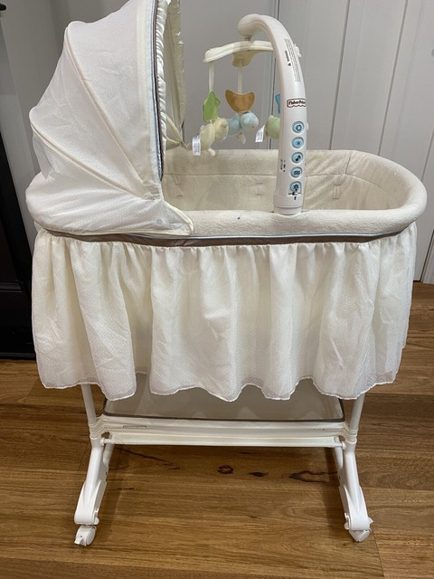 fisher price little lamb bassinet