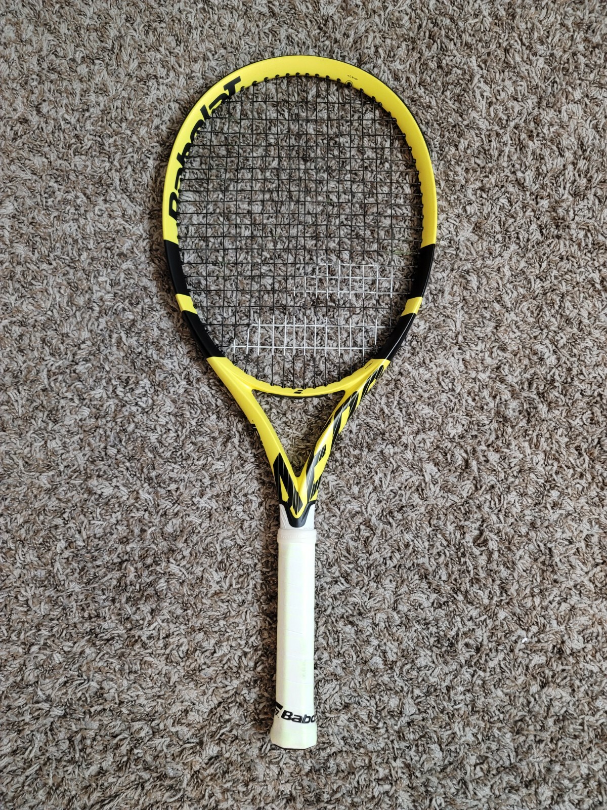 babolat aero 112