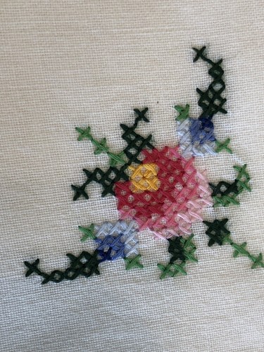 White Cotton Cross Stitch Multi Color Flowers Yellow Pulled Edge -6 Napkins VTG