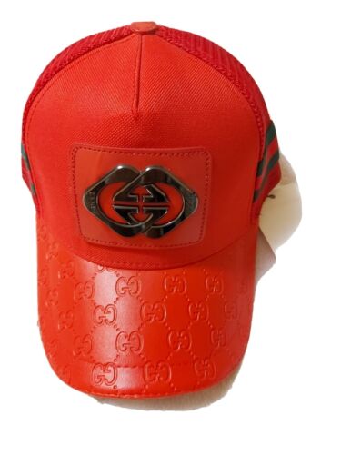 NEW GUCCI DOUBLE G LOGO RED BASEBALL HAT UNISEX UDJUSTABLE WITH TAGS.