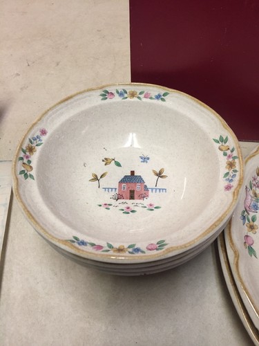 Vintage International Stoneware Heartland 4 Bowls & 2 Plates