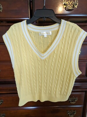 Sugar Moon Yellow/White Juniors Crop Sweater Vest Sz. M NWOT 