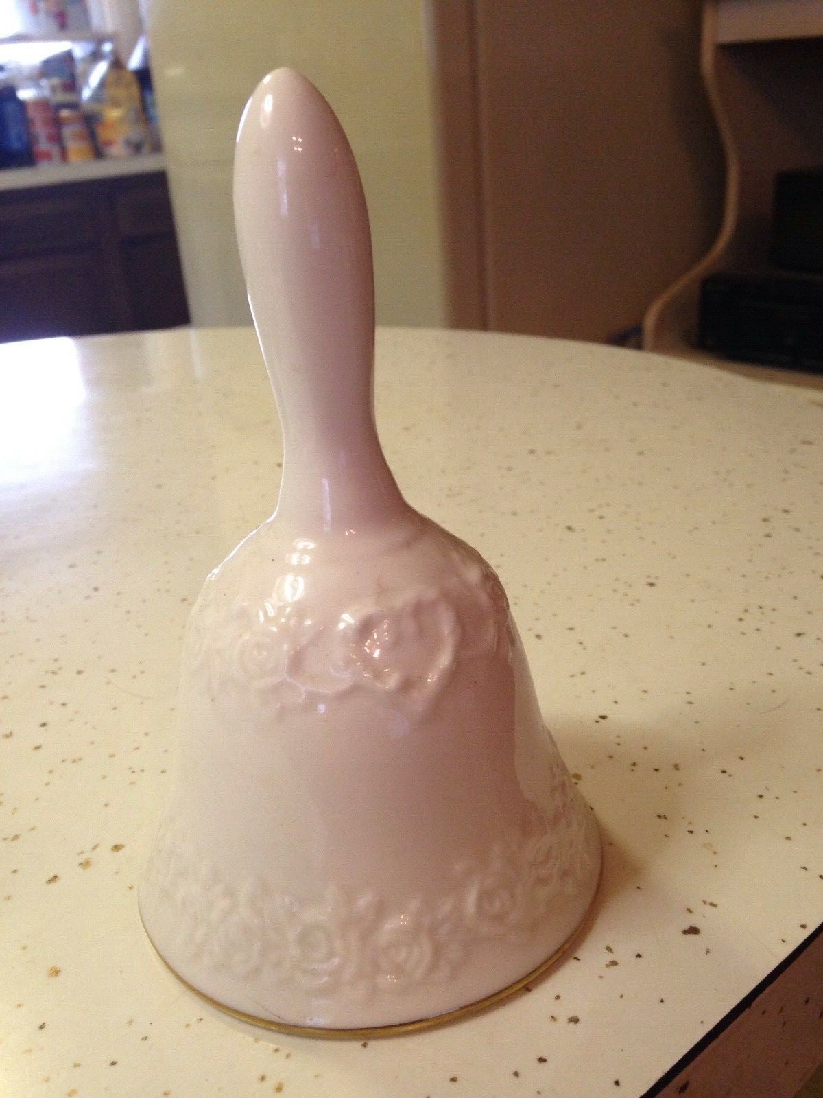 40th Anniversary Bell Papel of Reelance Bone China gold on White