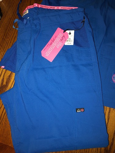 New XL Royal Blue KOI Lite Womens Scrub Set Hemmed To 29” Inseam.See Description